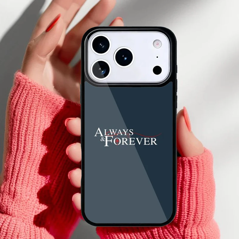 Funda protectora Krajews instalada en iPhone