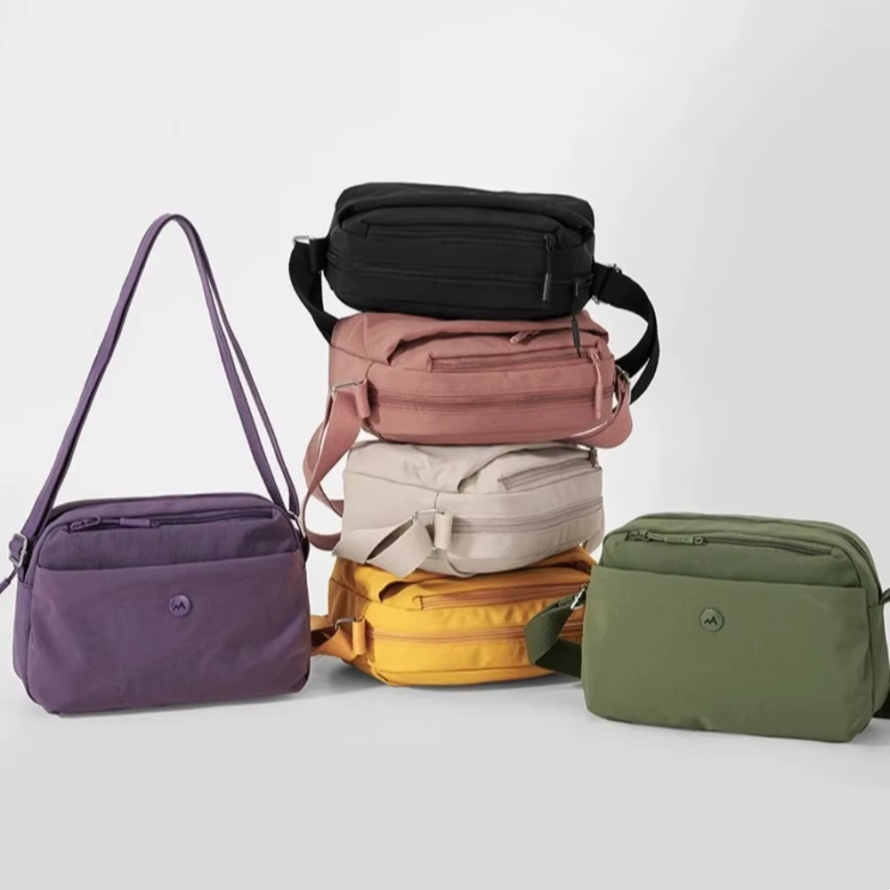 Bolso bandolera ligero con correa larga y múltiples bolsillos - imagen 4