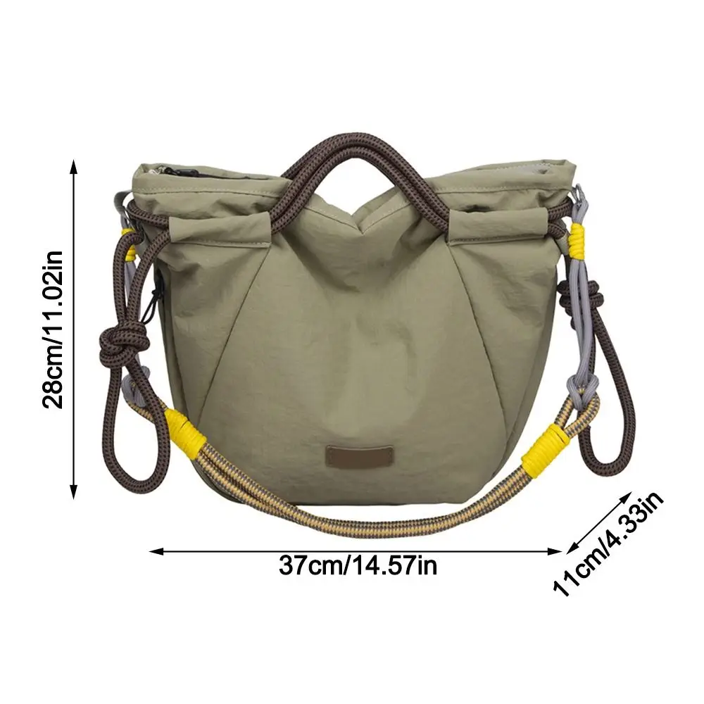 Bolso tote grande con bandolera y cordón ajustable