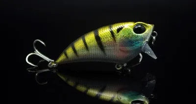 Acción minnow/VIB en superficie y pausas