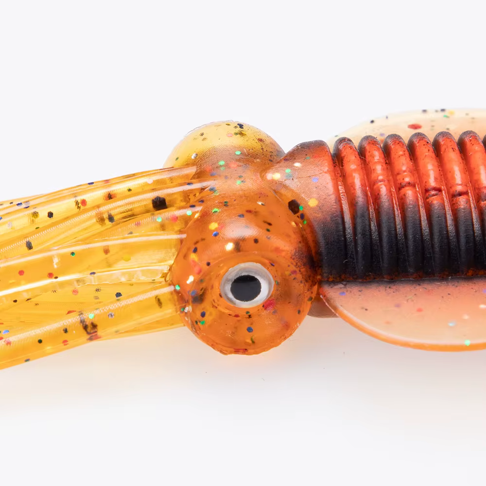 Señuelos fishingfans siendo manipulados mostrando su flexibilidad y textura