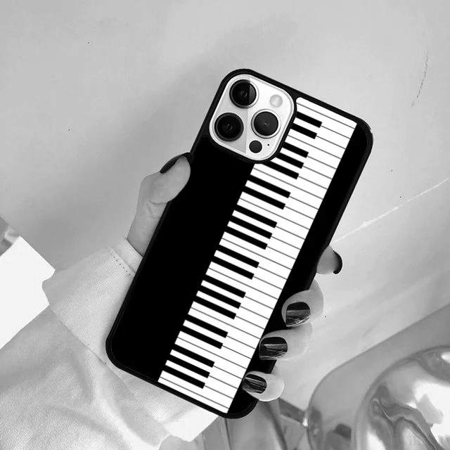 Detalle del diseño de la funda con llave musical
