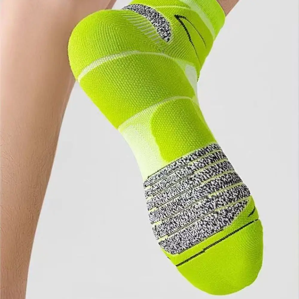 Uso deportivo con estilo multicolor
