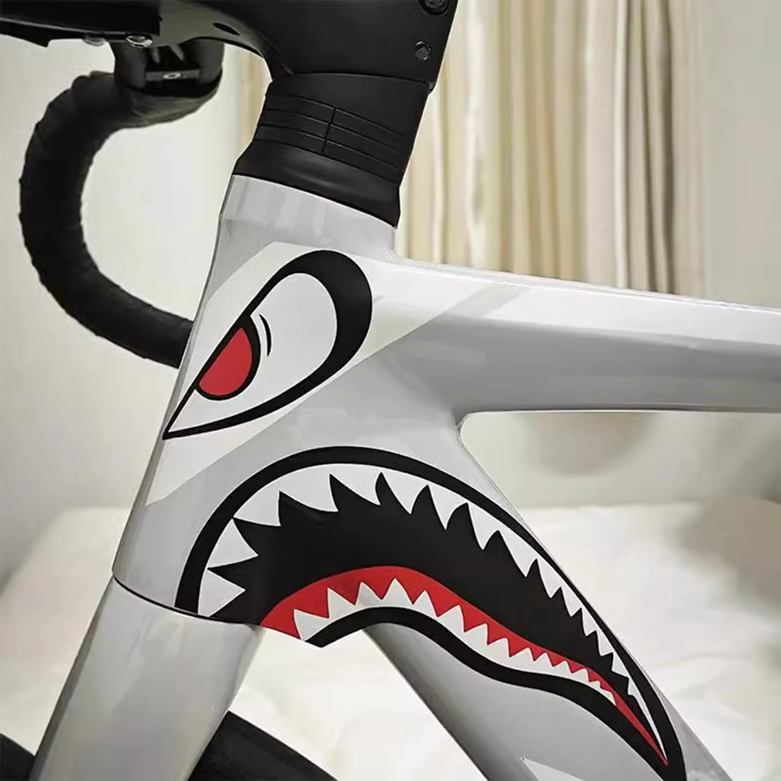 Pegatinas de tiburón creativas para bicicleta de montaña - imagen 2