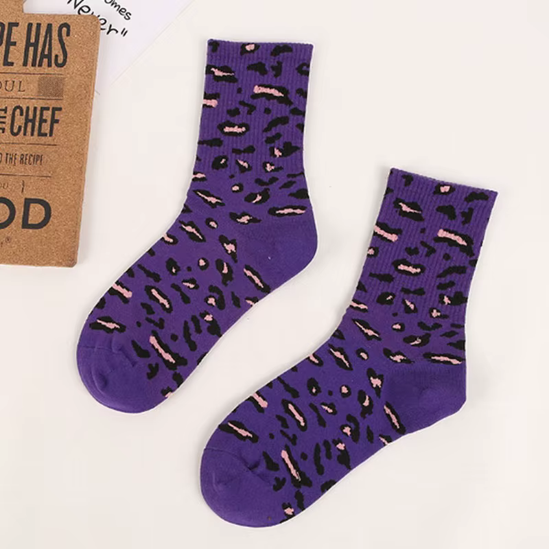 Calcetines de tubo medio con estampado leopardo lavado recomendado