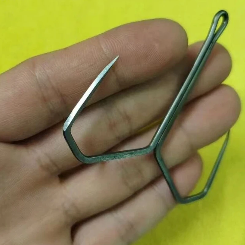 Doble haak para un montaje más seguro