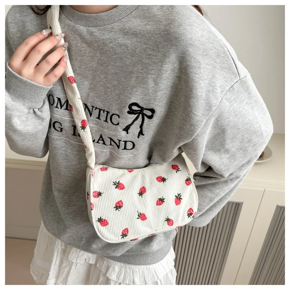 Bolso de axila con cremallera