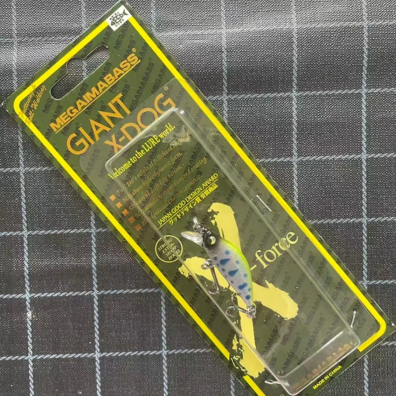 Detalle del señuelo micro para trucha