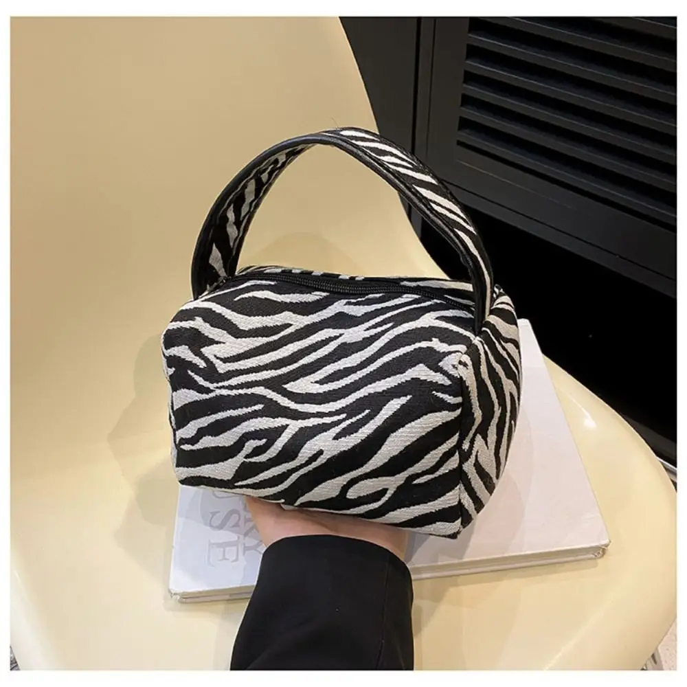 Bolsa de Aseo Portátil de Lona con Cierre y Estampado de Leopardo - imagen 3