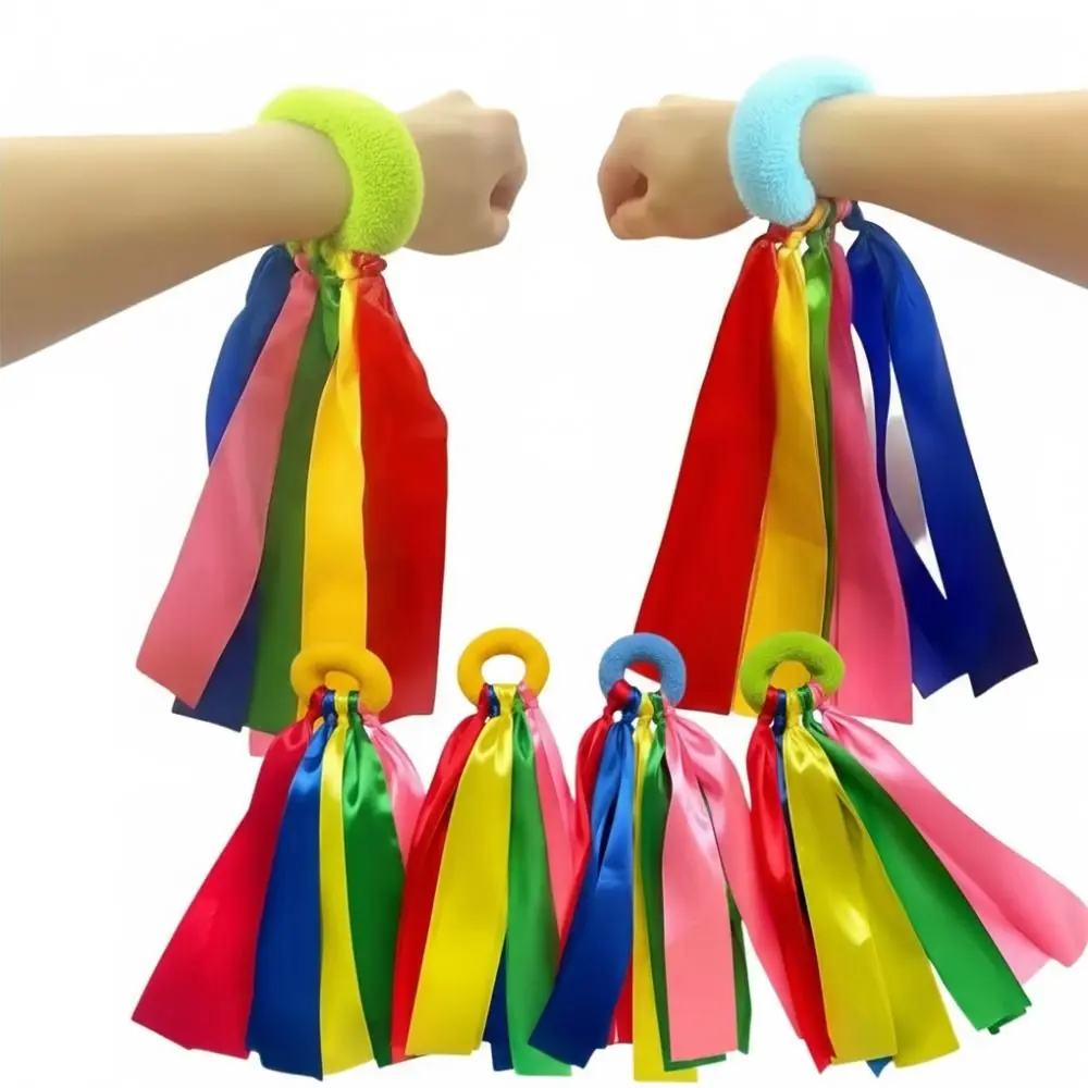 Pulsera elástica infantil multicolor con pompones grandes para baile - imagen 3