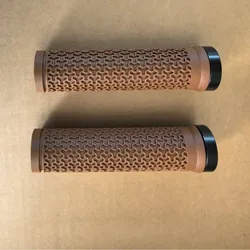 Empuñaduras Antideslizantes con Anclaje Lateral para MTB