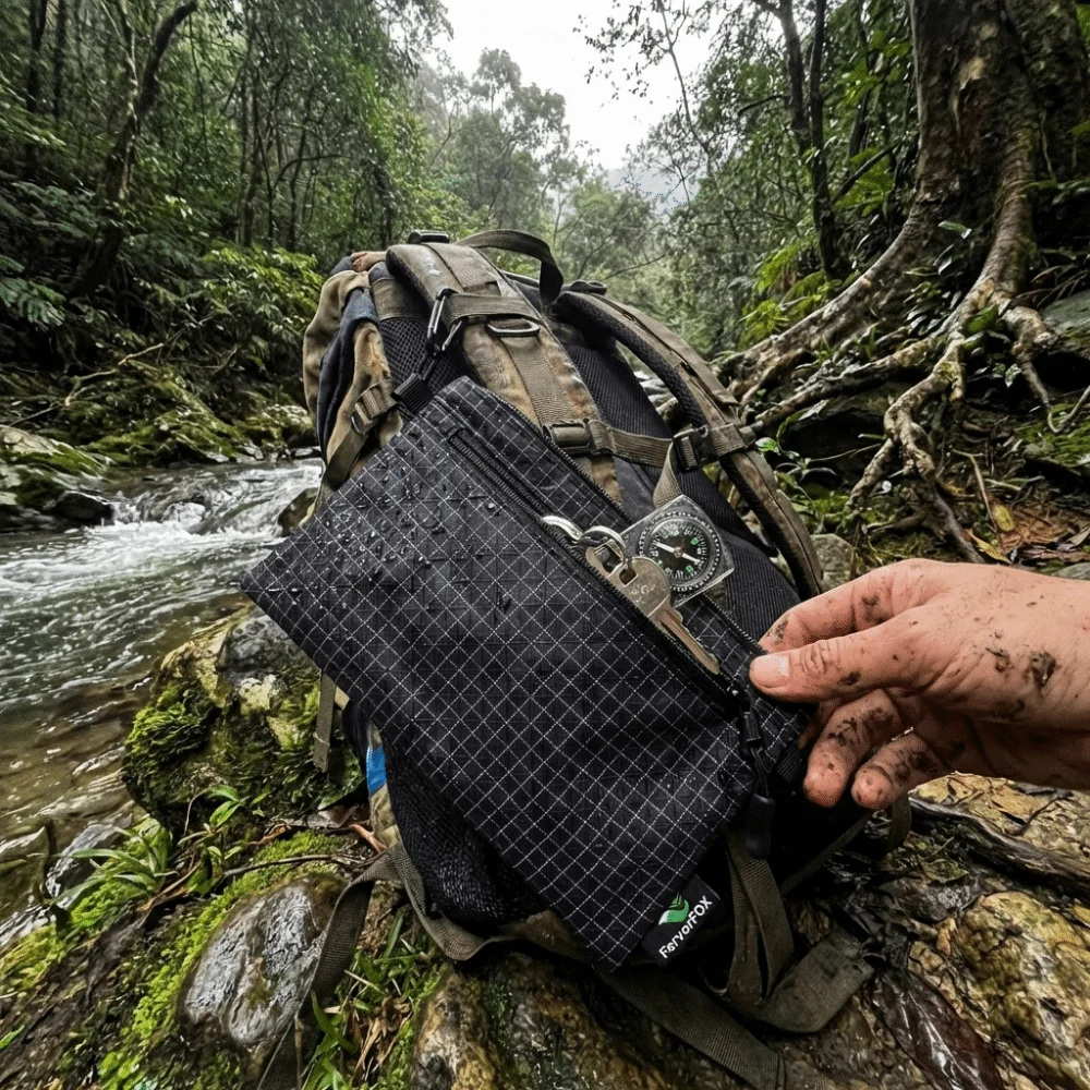 Organizador impermeable ligero con cierre para llaves y tarjetas - imagen 5