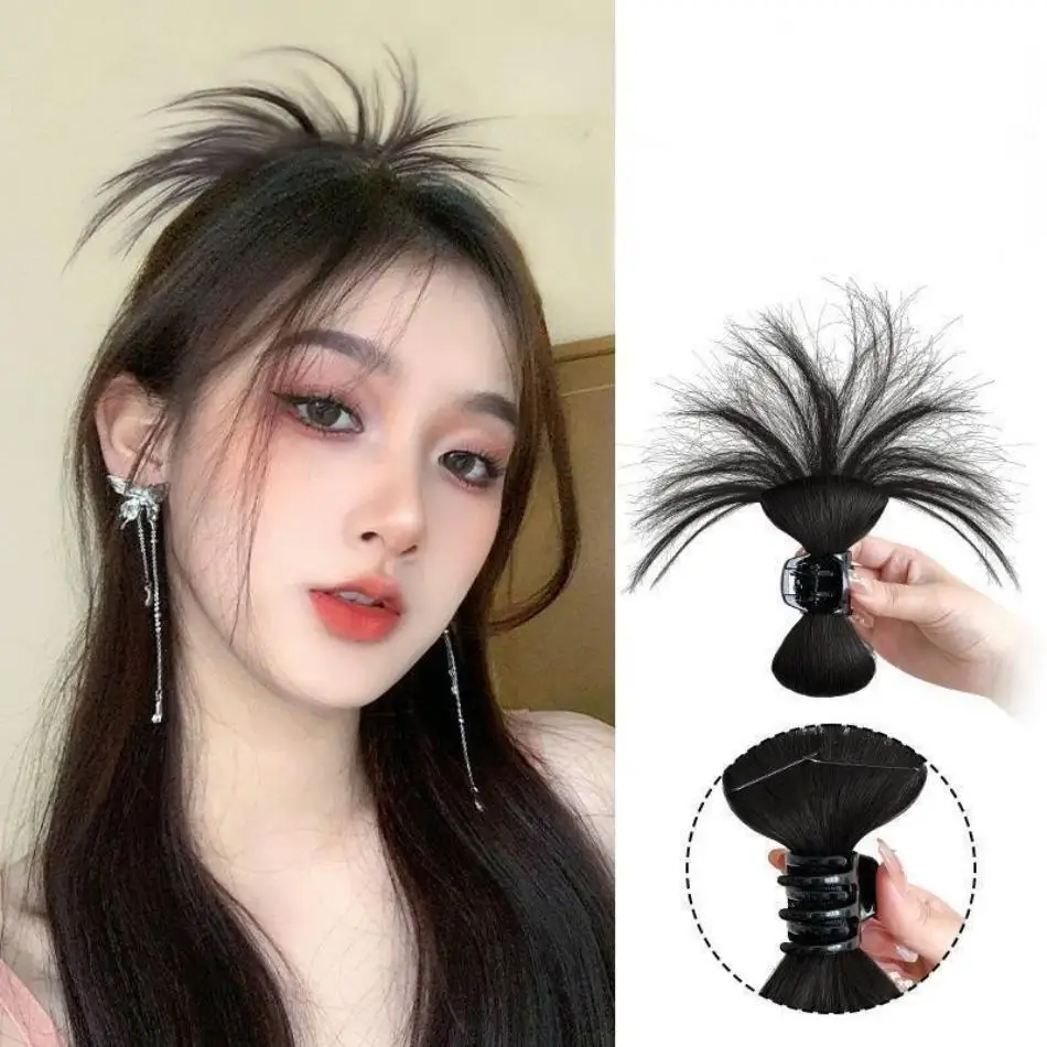 Pinza para el pelo con moño sintético liso y plumas - imagen 3