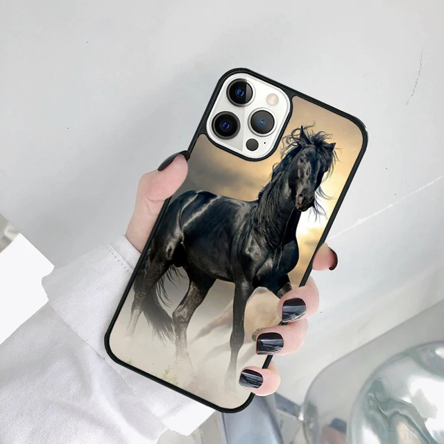 Funda para teléfono con diseño de caballo galopante, vista frontal