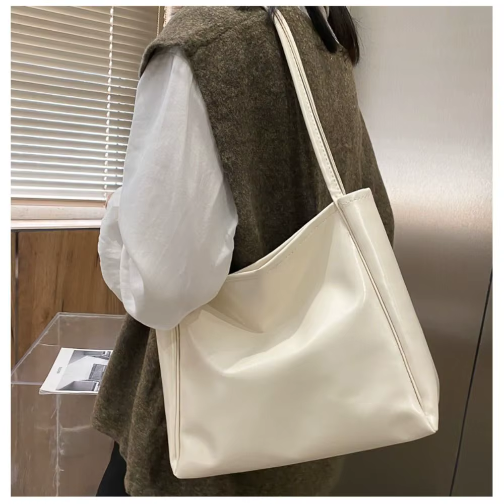 Bolso con sus colores disponibles