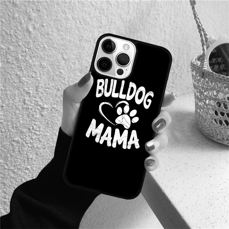 Funda de TPU mostrando el detalle del diseño de latido de corazón