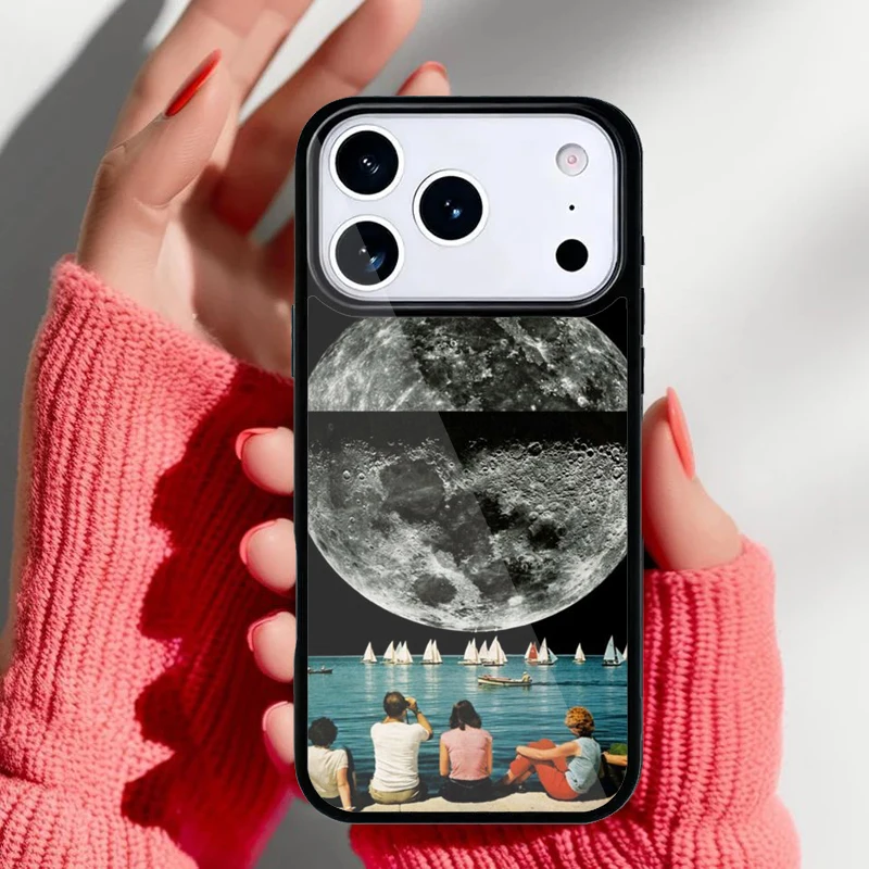 Funda puesta en iPhone mostrando diseño