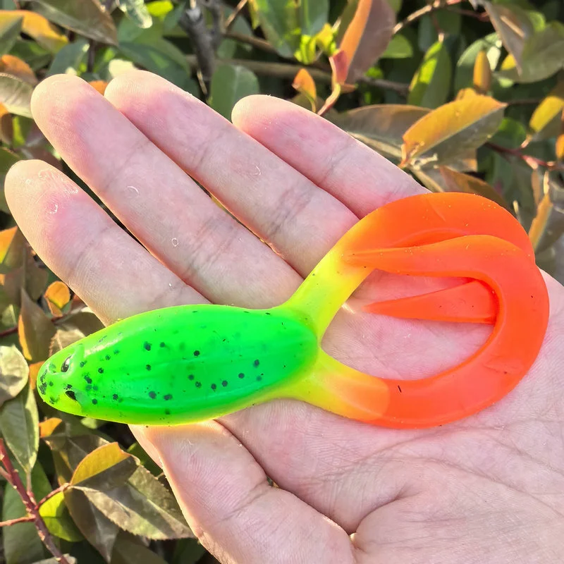 Señuelo rana flotante realista para lubina y cabeza de serpiente - imagen 4
