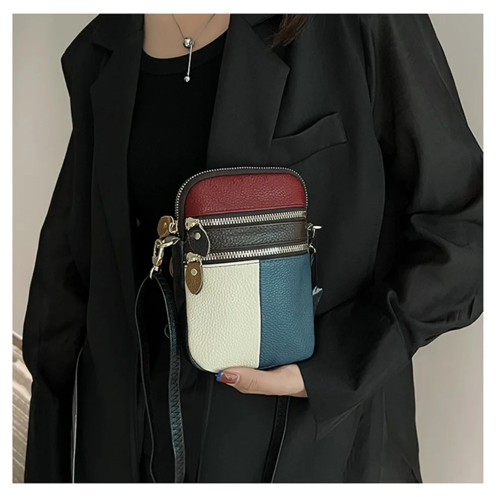 Bolso de hombro en cuero genuino con monedero y cremalleras - imagen 3