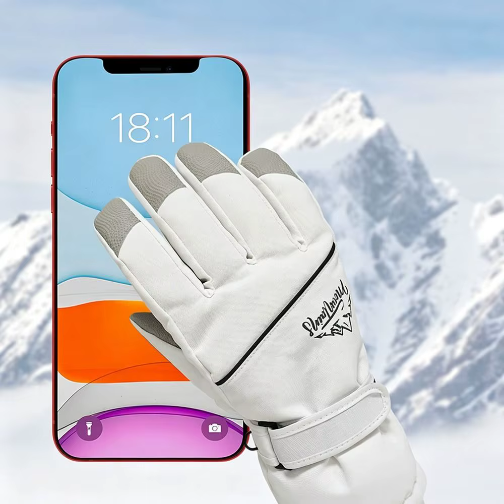 Guantes en uso durante actividad al aire libre