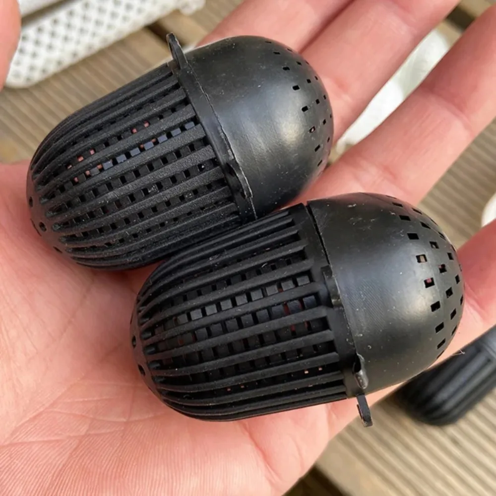 Pack de 15 mini jaulas para cebo de pescado con diseño de bola perforada