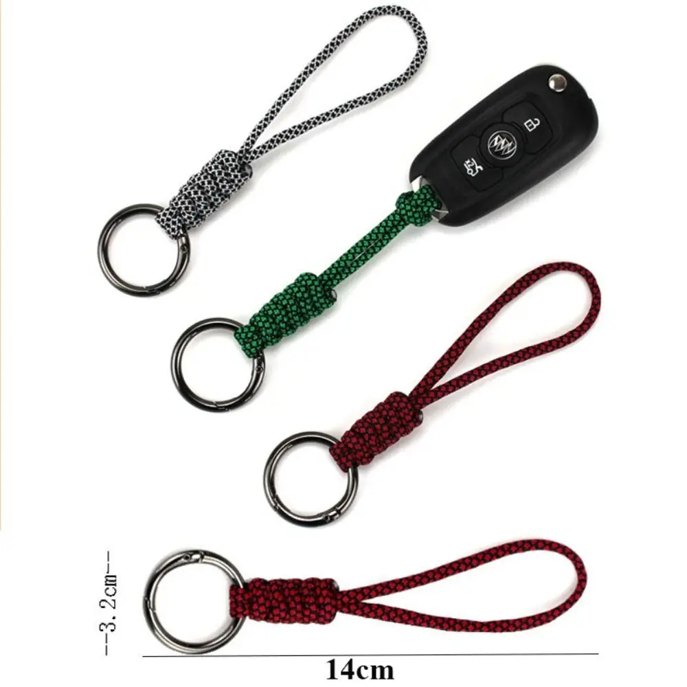 Variedad de estilos y colores del llavero de paracord