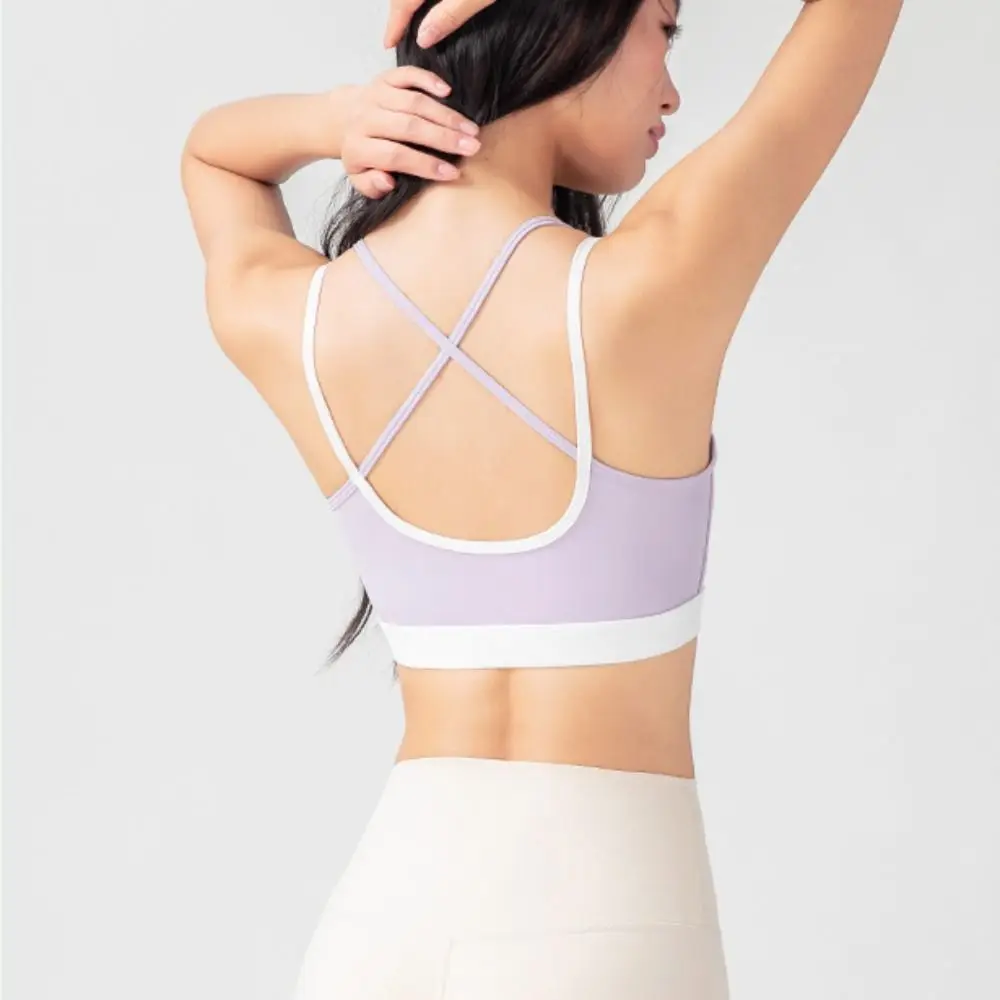 Colores disponibles: negro y morado