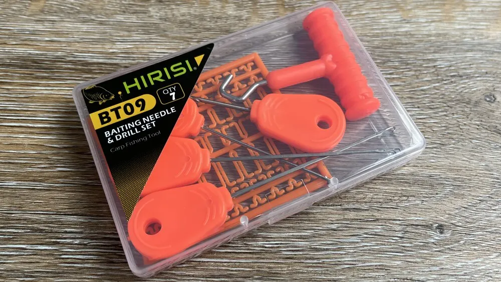 Dimensiones compactas del estuche de pesca Hirisi BT09