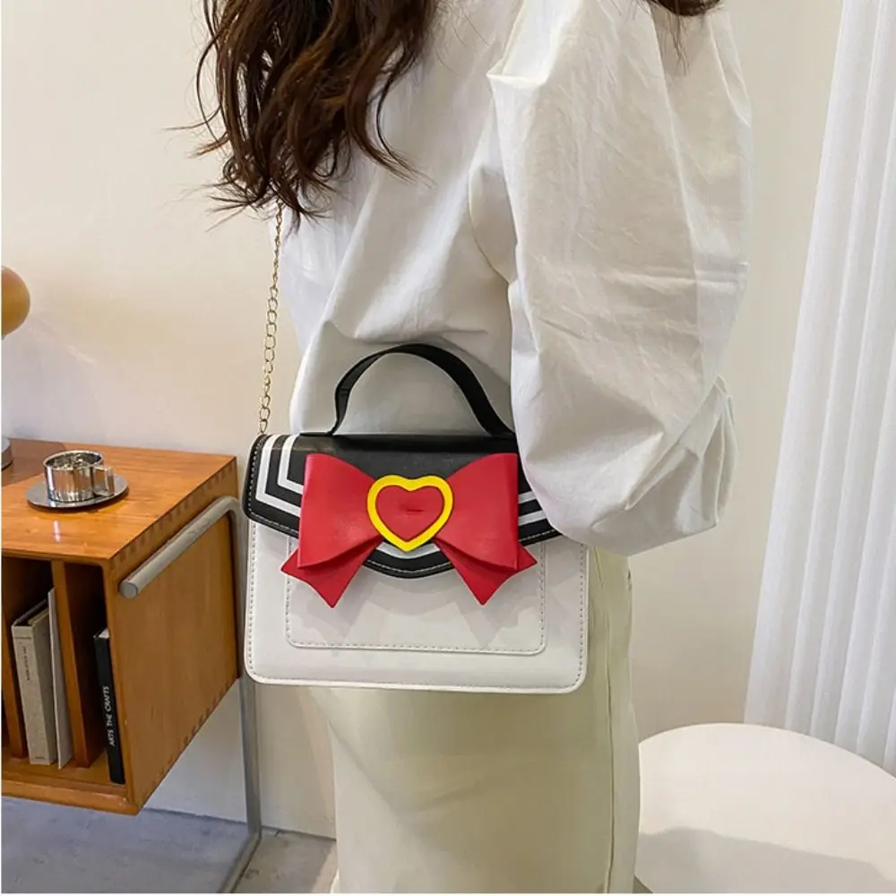 Bolso bandolera piel sintética Kawaii con cadena y lazo de hombro - imagen 4
