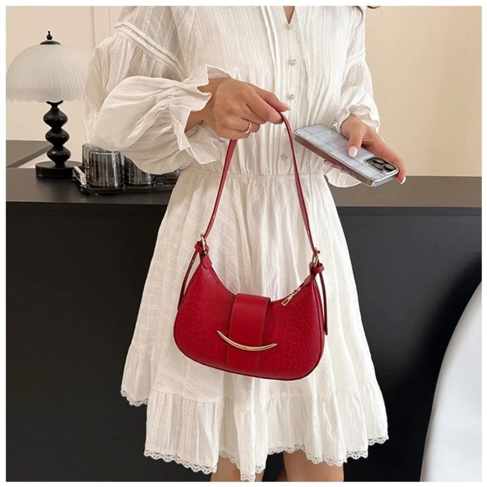 Bolso bandolera cuero PU forma de luna, gran capacidad - imagen 3