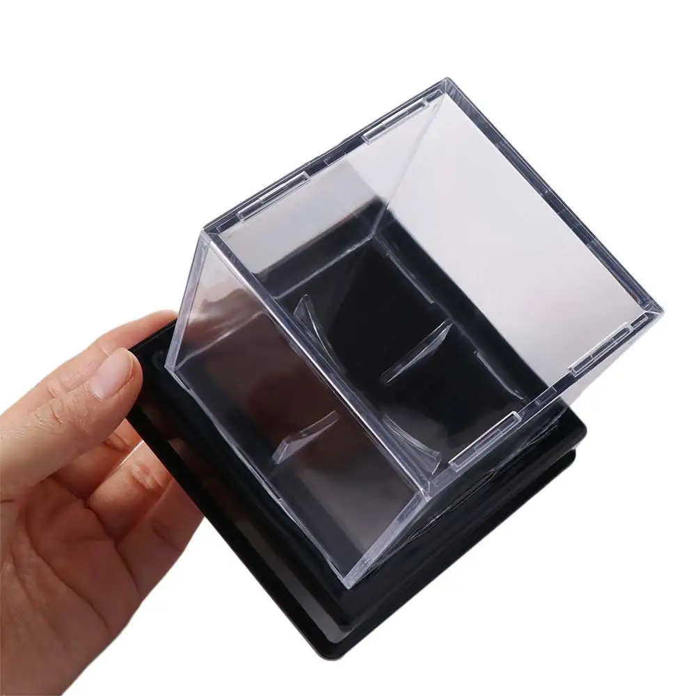 Caja acrílica con protección UV y expositor antipolvo para coleccionismo - imagen 2