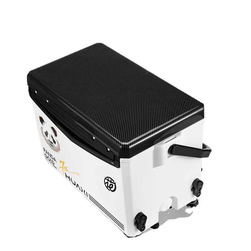 Caja en uso como asiento elevable