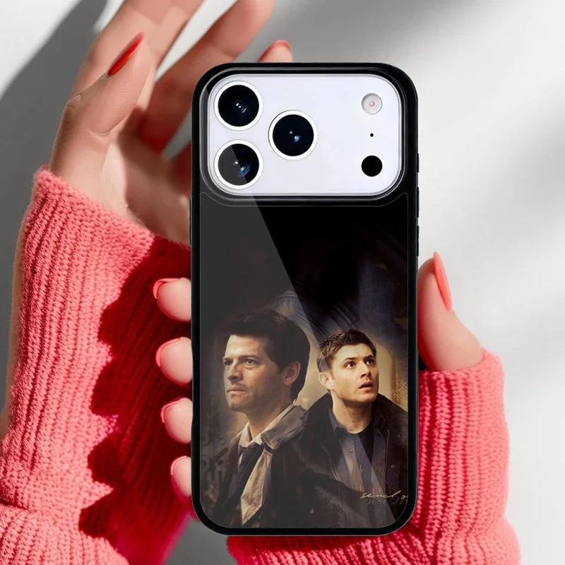 Texto laterale con leyenda de Winchester