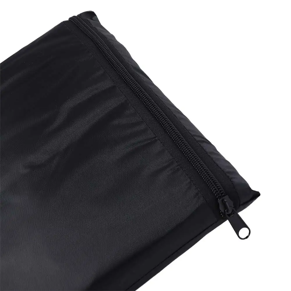 Funda colocada sobre mesa de snooker/billar