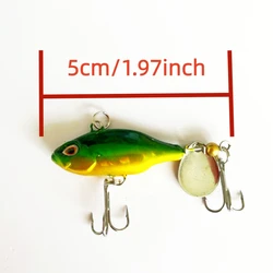 Duo Realis Spin señuelo VIB con lentejuelas para lubina