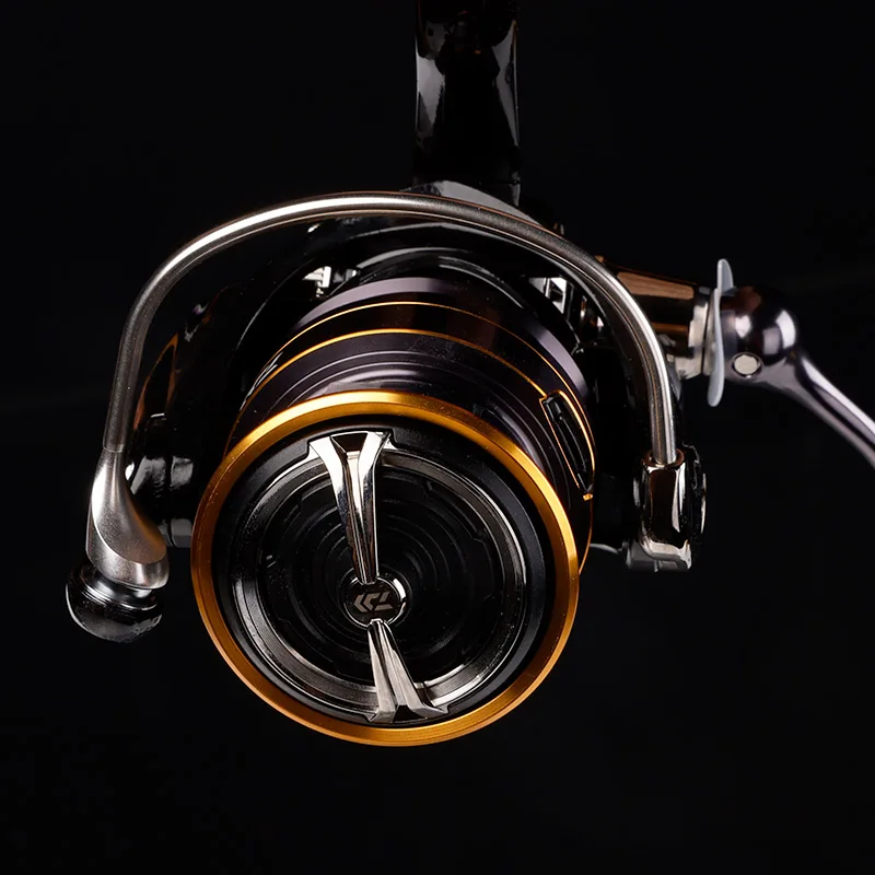 DAIWA LEGALIS CS LT Carrete de pesca giratorio - 6+1BB, arrastre 12 kg - imagen 5