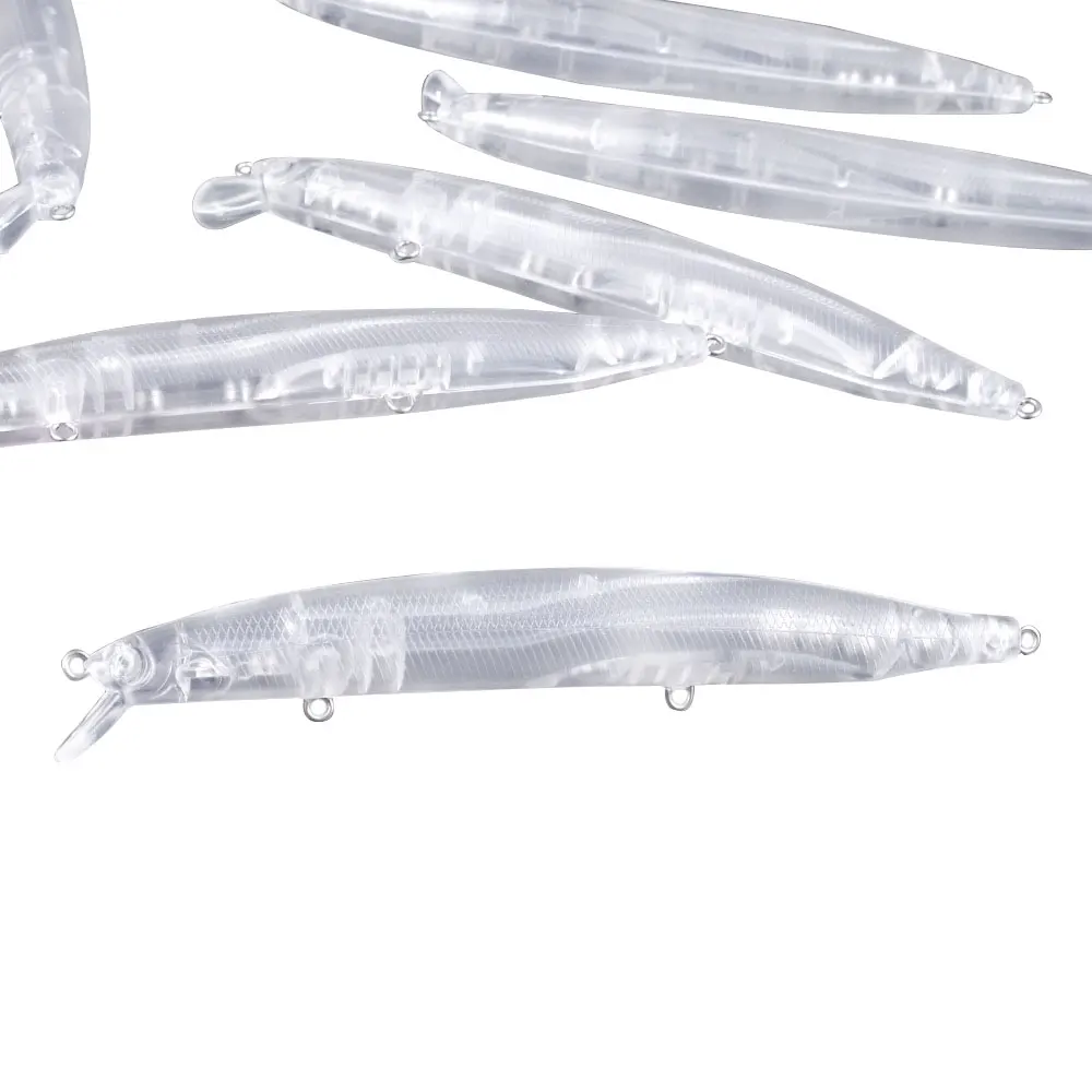 Detalle del cuerpo transparente del señuelo para pintar