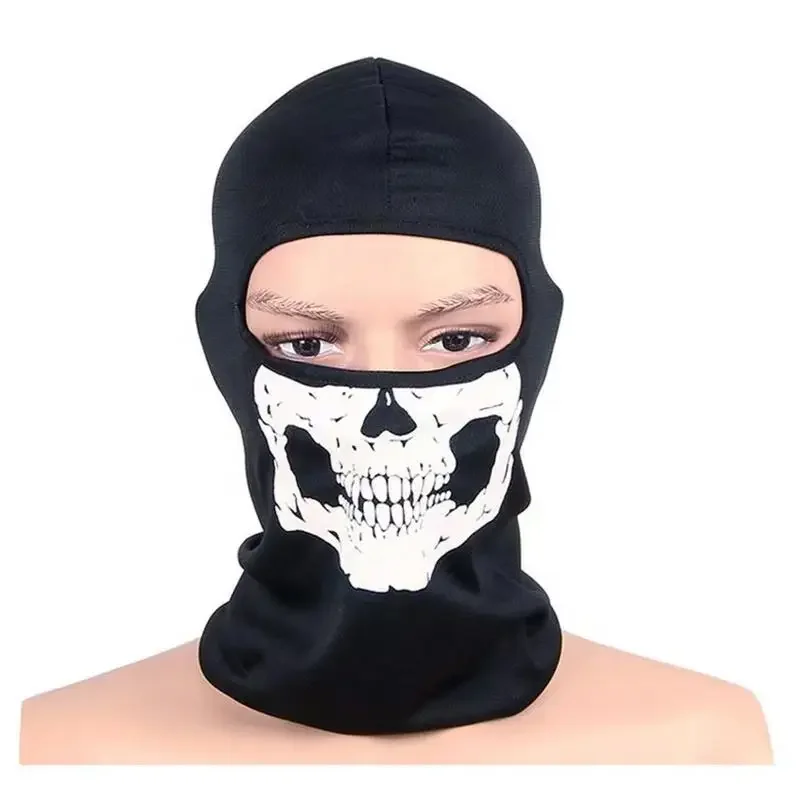 Diseño invernal tipo gorro y cobertura facial