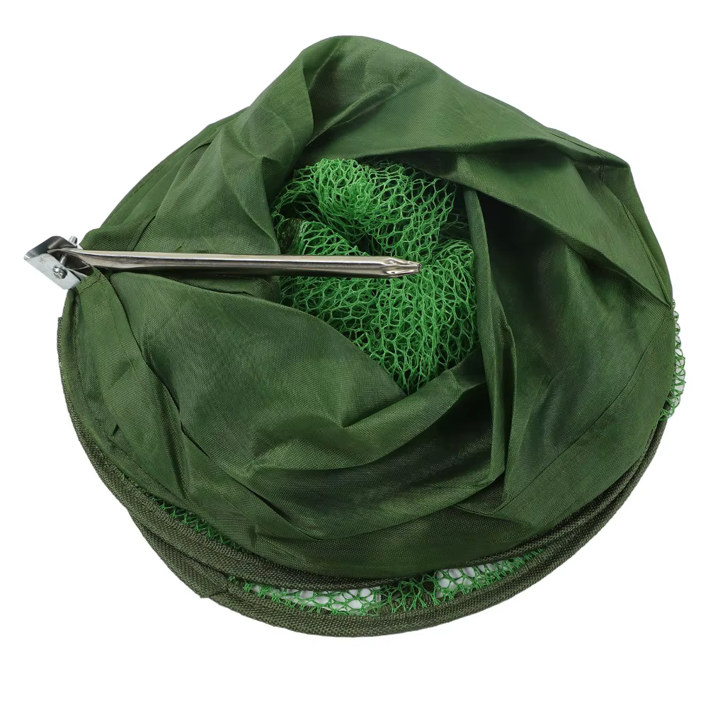 Juego de dos cestas plegables de pesca desplegadas
