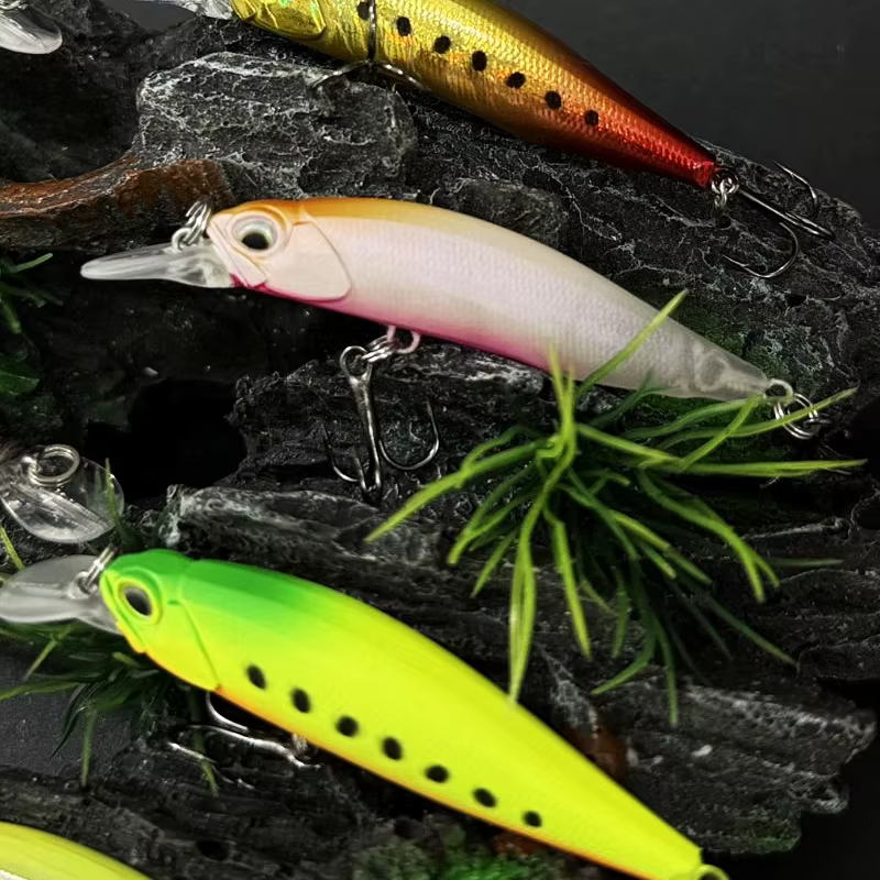 Jerkbait 63SP pececillo UV láser suspendido Rozante para agua salada - imagen 3