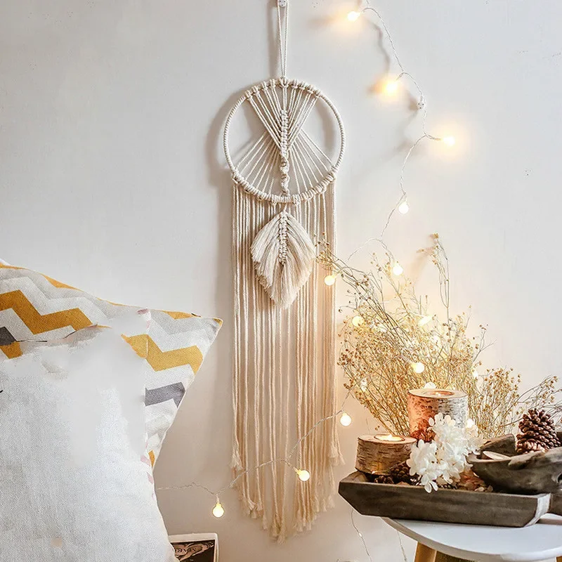 Estilo vintage bohemio con tapiz blanco