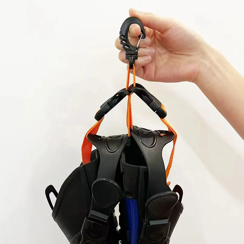 Gancho de almacenamiento para correas de aletas de buceo - imagen 3
