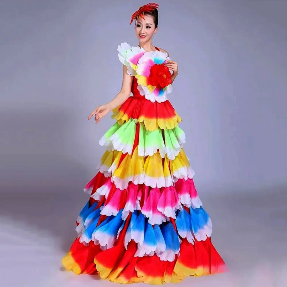 Vestido flamenco largo de apertura con falda de gran vuelo - imagen 2