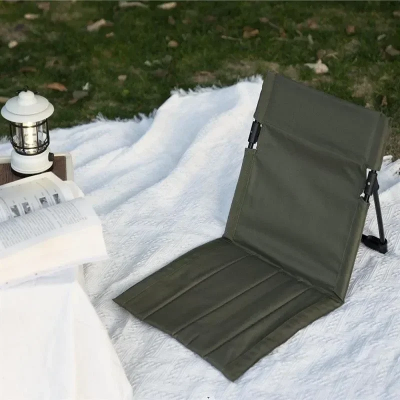 Silla plegable disponible en varios colores