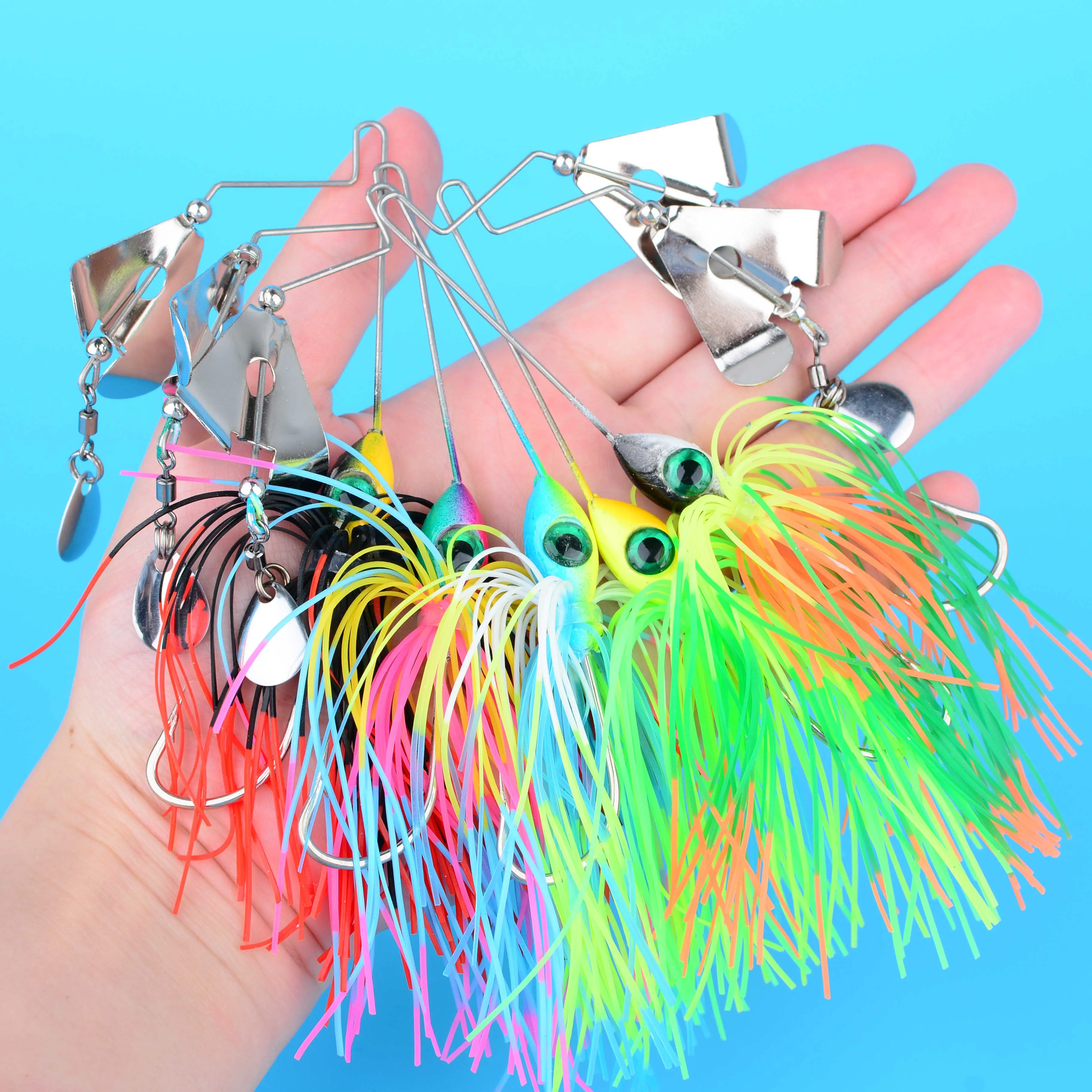 Spinnerbait weedless en acción