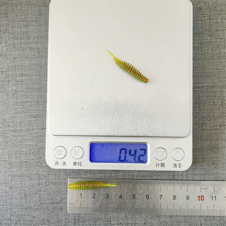 SWOLFY Señuelo Vinilo Pequeño con Anzuelo para Lucio y Calamar - imagen 2