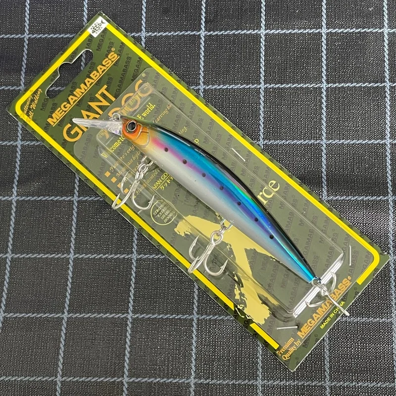 Detalle del señuelo estilo minnow flotante