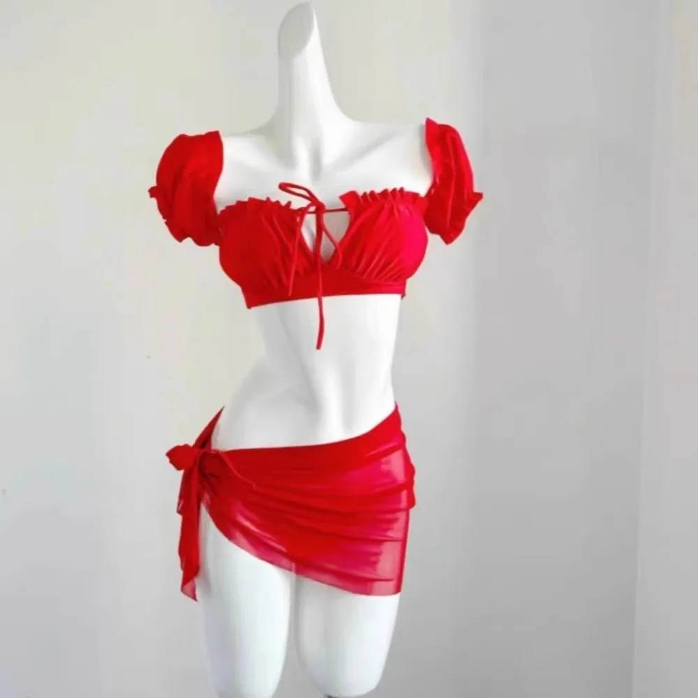 Conjunto bikini con volantes y pinza para el pelo con flores - imagen 4