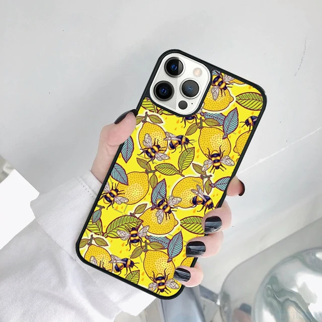 Detalle de los animales del bosque salvaje en la funda