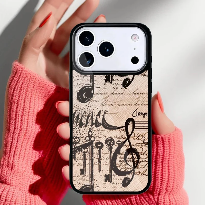 Funda instalada en un iPhone, mostrando la estética musical